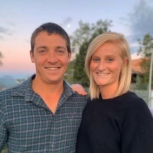 Meet your Posher, Bee